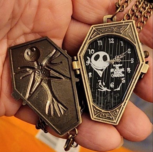 Jack Skellington Nightmare before christmas pocket watch.Other Styles Available - Picture 5 of 5